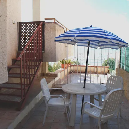 Lumia Vacanze Apartment *
